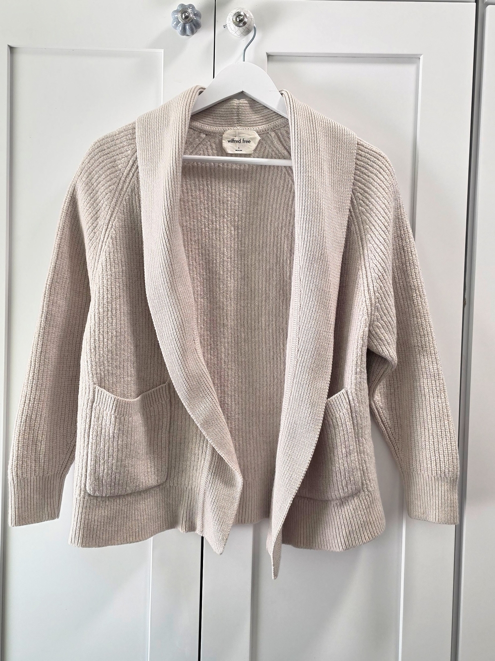 Aritzia Wilfred Free Travel Cardigan Cream Ribbed Shawl Knit 100% Wool